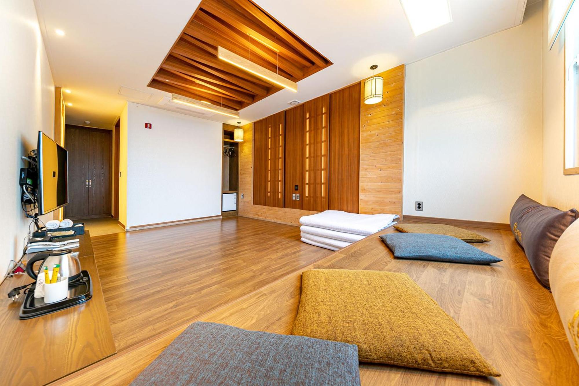 Yeosu Stay Hotel Phòng bức ảnh